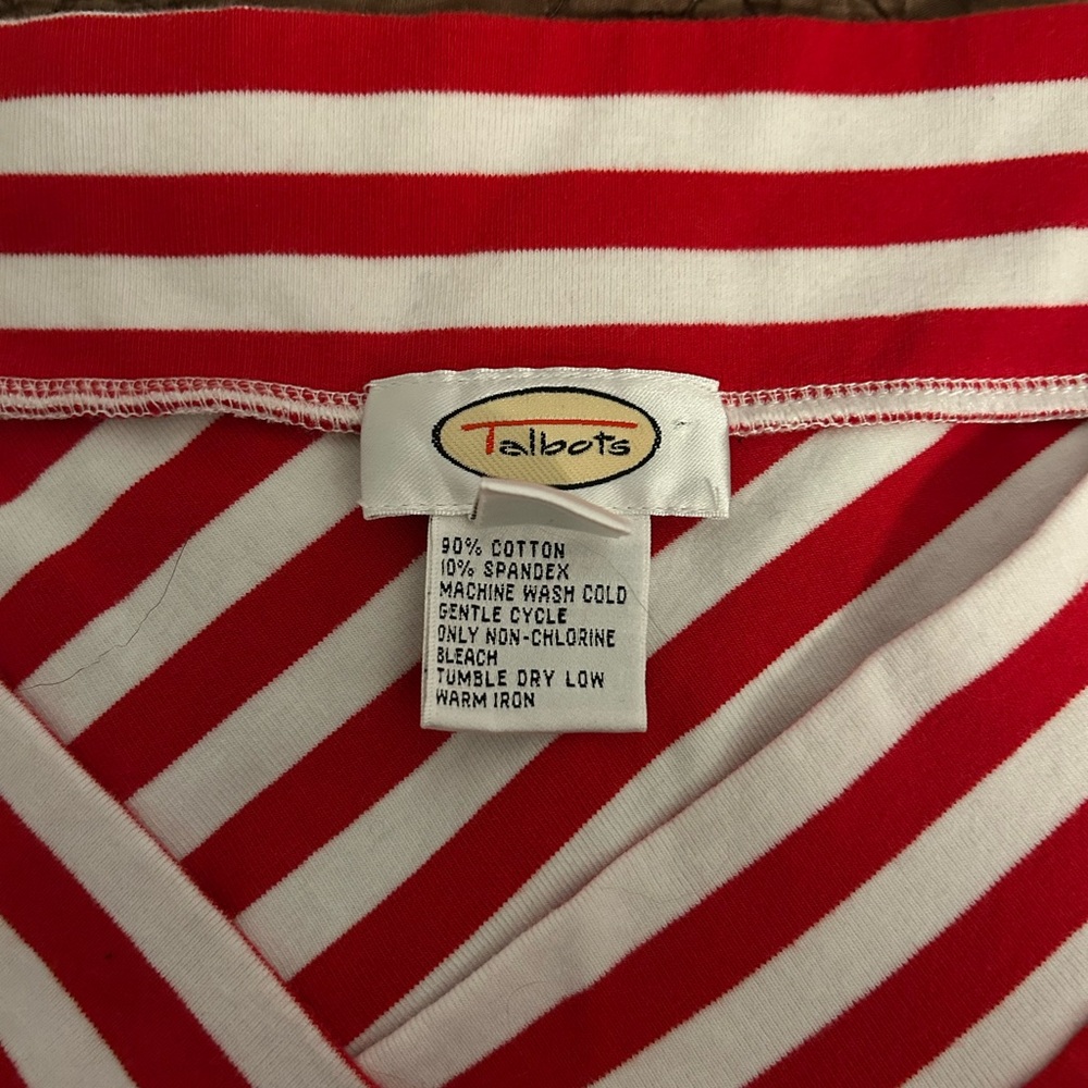 Candy Cane Striped Sleeveless Knit Top - Picture 5 of 5